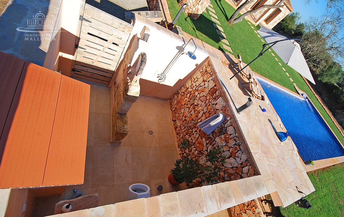 Terassen, Pool und Garten auf Mallorca gestalten lassen. Garten einer Finca professionell designen lassen. 