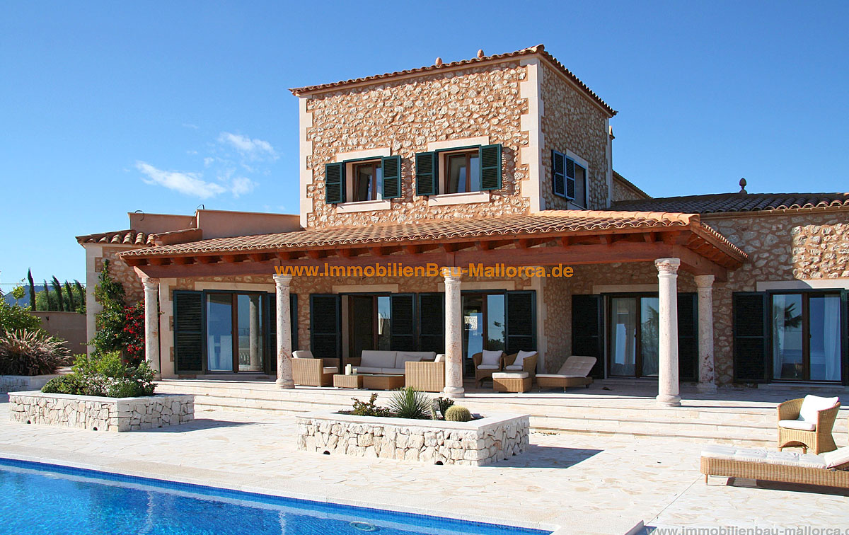 Immobilien bauen auf Mallorca, Bauträger auf Mallorca, Finca mit Pool auf Mallorca, construct real estate Mallorca, constructor Mallorca, Finca with Pool Mallorca